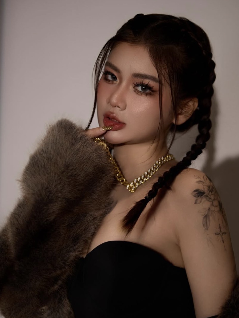 Rose profile photo